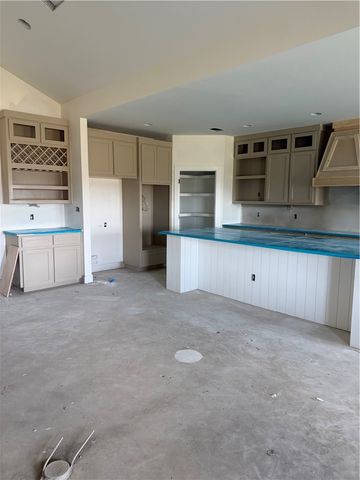 7714 Sophia Dr, Corpus Christi, TX 78414