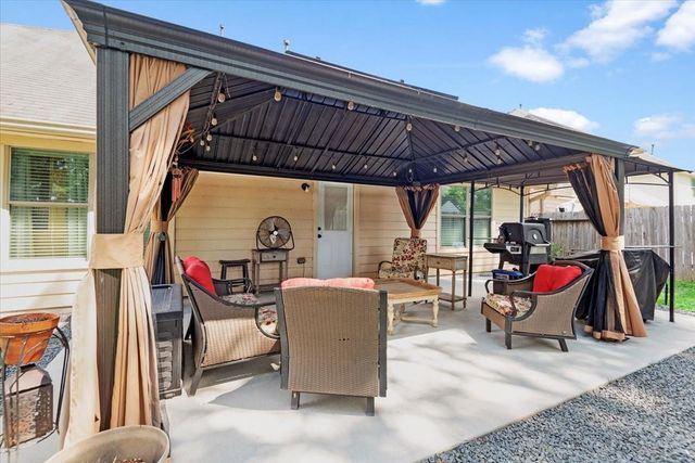 19174 Shire Horse Boulevard, Porter, TX 77365