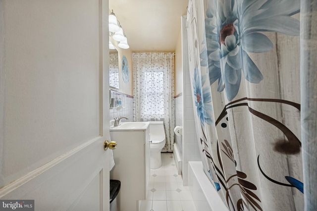 176 CRUM CREEK DR, Woodlyn, PA 19094