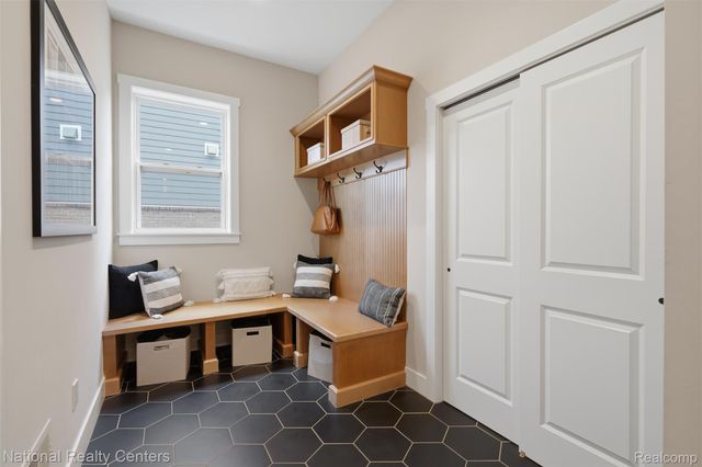 509 Concord Pines Drive, Ann Arbor, MI 48105