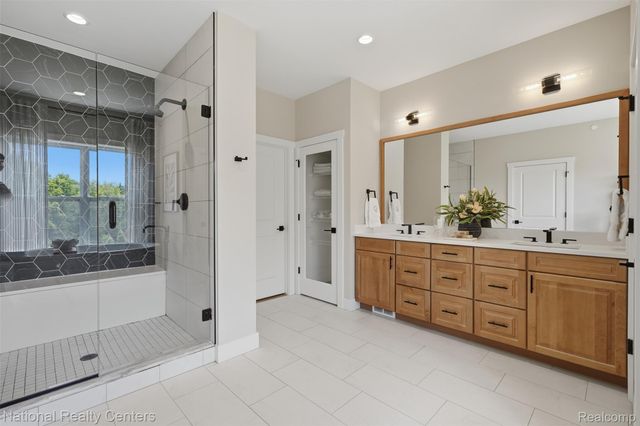 509 Concord Pines Drive, Ann Arbor, MI 48105