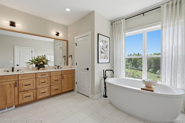 509 Concord Pines Drive, Ann Arbor, MI 48105