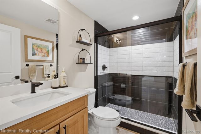 509 Concord Pines Drive, Ann Arbor, MI 48105