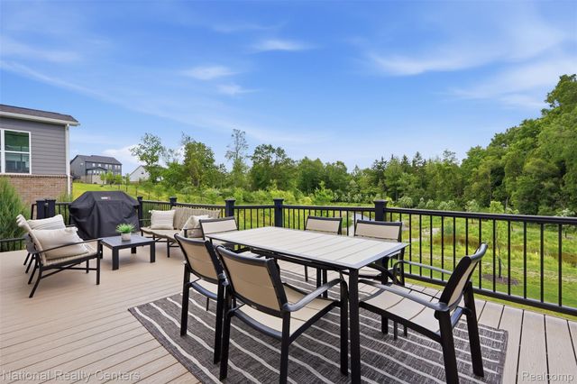 509 Concord Pines Drive, Ann Arbor, MI 48105