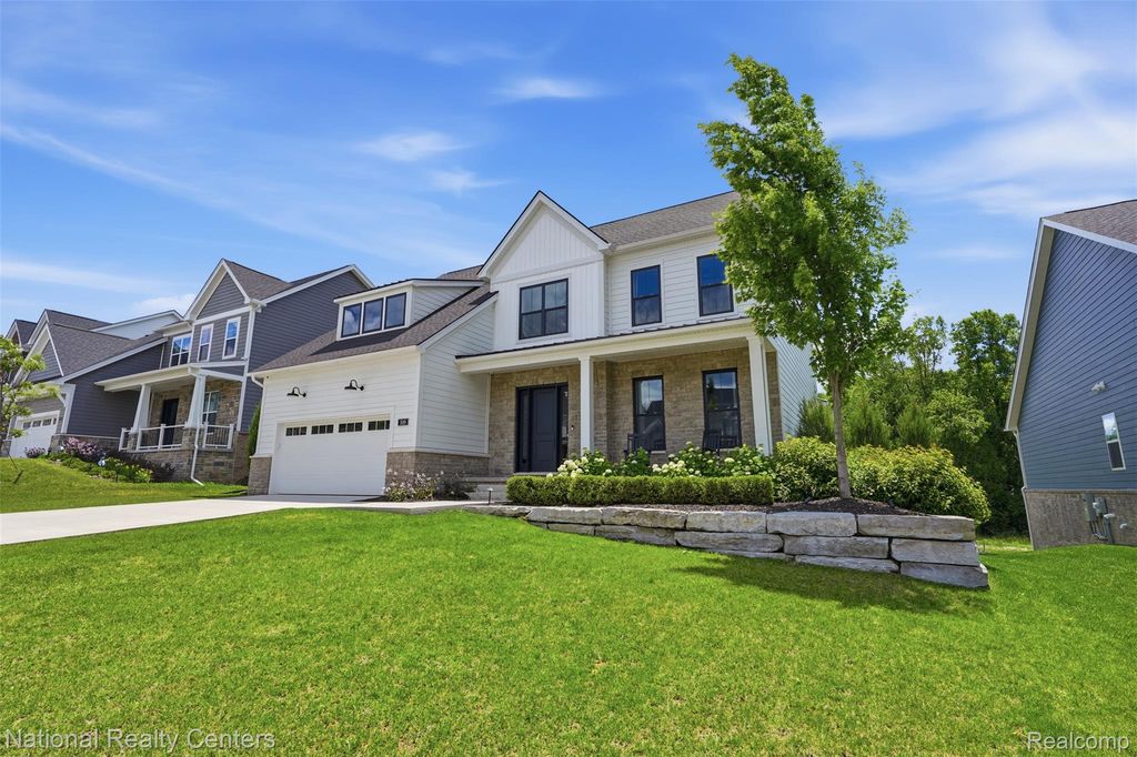 509 Concord Pines Drive, Ann Arbor, MI 48105