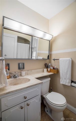 1821 S Smithville Road, Dayton, OH 45420