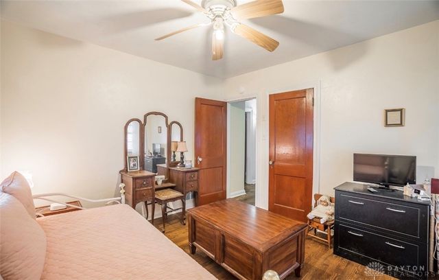 1821 S Smithville Road, Dayton, OH 45420