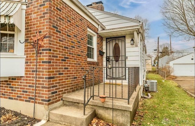 1821 S Smithville Road, Dayton, OH 45420