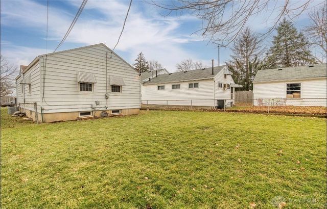 1821 S Smithville Road, Dayton, OH 45420