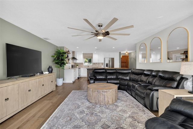 2171 LAGOON DRIVE, Dunedin, FL 34698