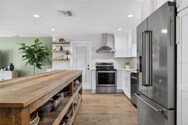 2171 LAGOON DRIVE, Dunedin, FL 34698