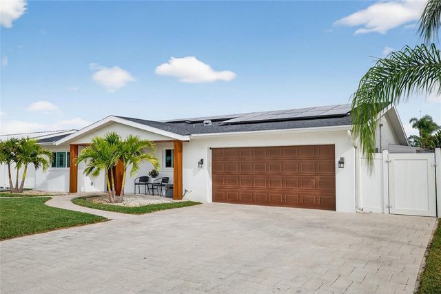 2171 LAGOON DRIVE, Dunedin, FL 34698