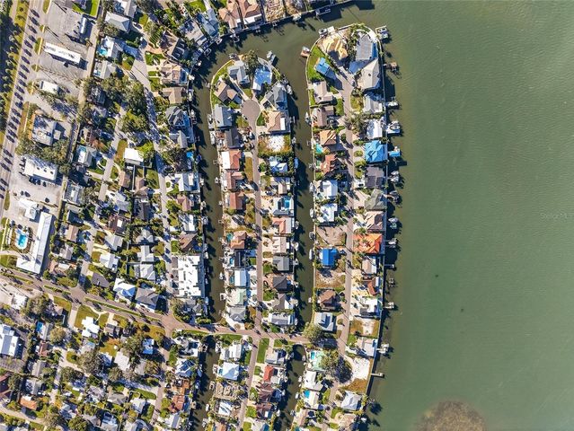 2171 LAGOON DRIVE, Dunedin, FL 34698