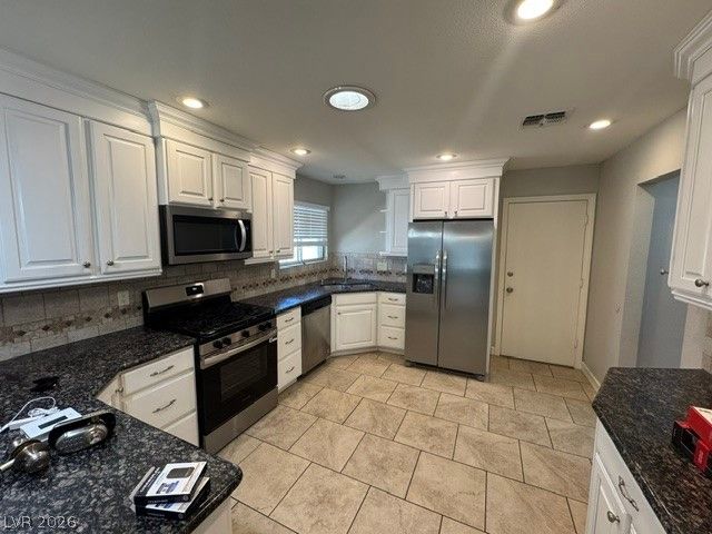2431 La Casa Drive, Henderson, NV 89014