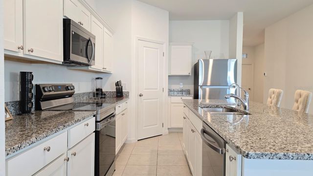 419 CONWAY AVENUE, St Cloud, FL 34771