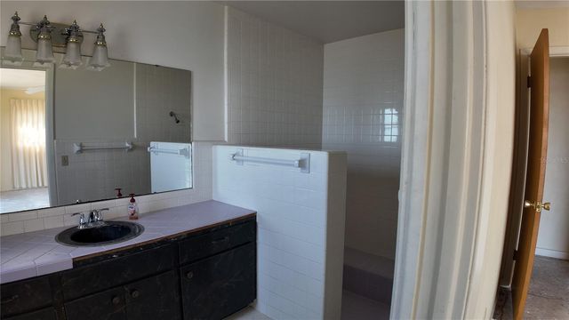 5026 N SOCRUM LOOP ROAD, Lakeland, FL 33809