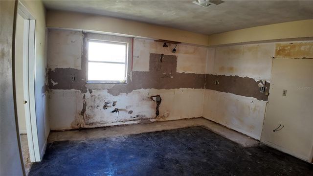 5026 N SOCRUM LOOP ROAD, Lakeland, FL 33809