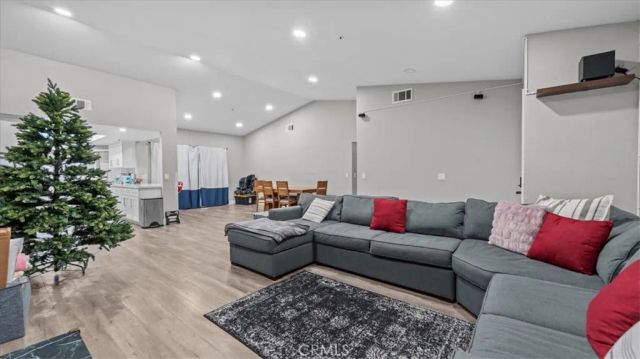 7550 Periwinkle Drive, Fontana, CA 92336