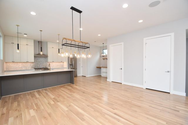 818 Knox Street, Houston, TX 77007