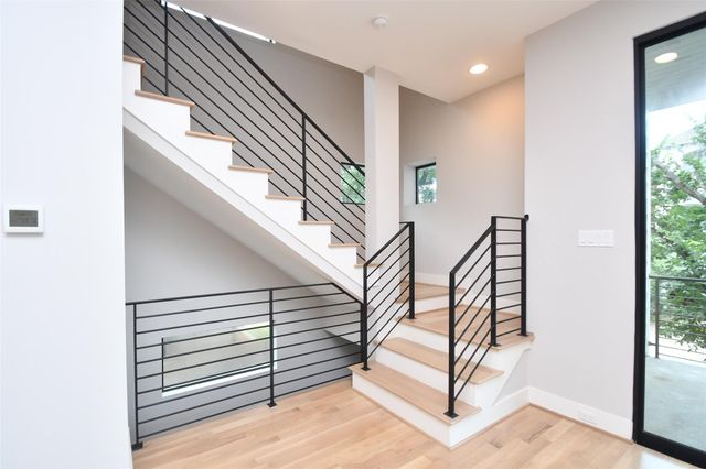 818 Knox Street, Houston, TX 77007