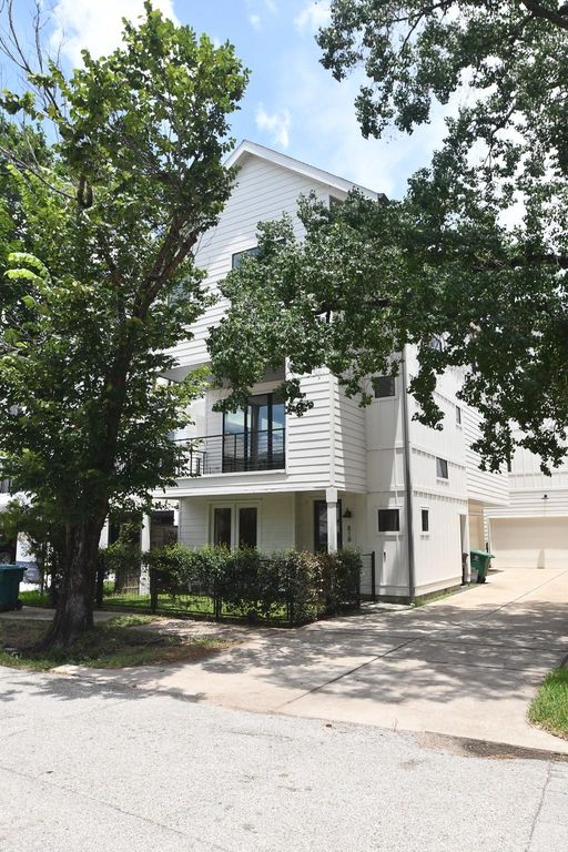 818 Knox Street, Houston, TX 77007