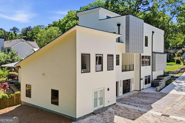 415 Westside Drive, Roswell, GA 30075
