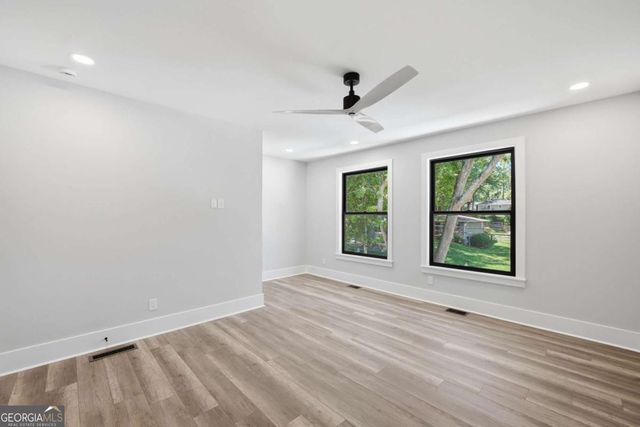 415 Westside Drive, Roswell, GA 30075