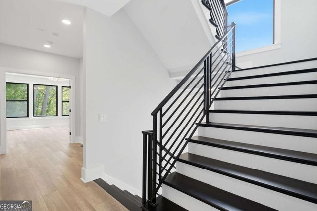 415 Westside Drive, Roswell, GA 30075