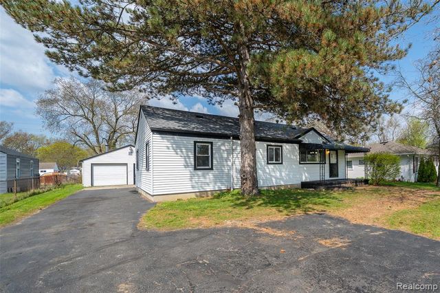 5357 Sashabaw Road, Clarkston, MI 48346