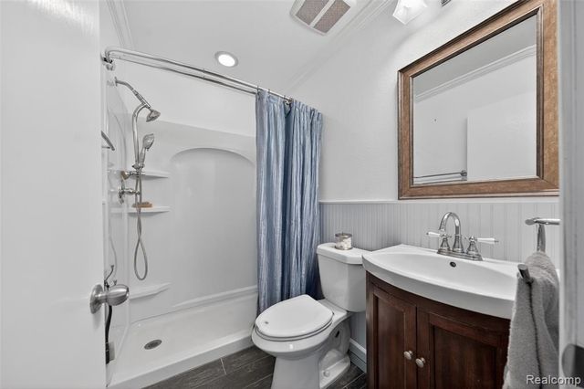5357 Sashabaw Road, Clarkston, MI 48346
