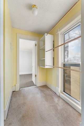 557 W Chicago Street, Valparaiso, IN 46385