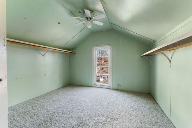 557 W Chicago Street, Valparaiso, IN 46385