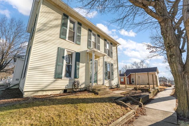 557 W Chicago Street, Valparaiso, IN 46385