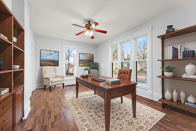 557 W Chicago Street, Valparaiso, IN 46385