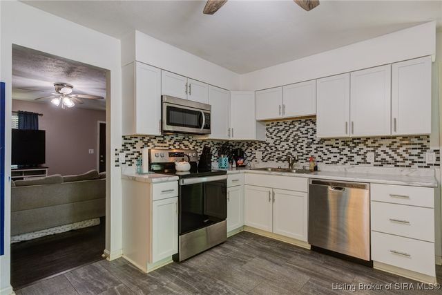 306 Country Club Drive, New Albany, IN 47150
