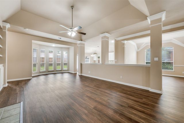2308 Bear Run Road, Arlington, TX 76001