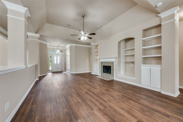 2308 Bear Run Road, Arlington, TX 76001
