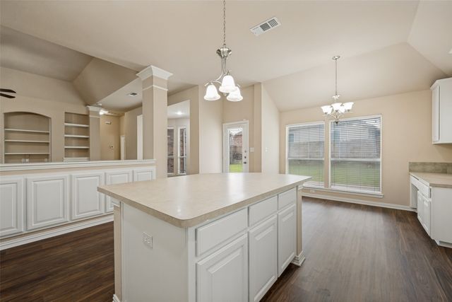 2308 Bear Run Road, Arlington, TX 76001