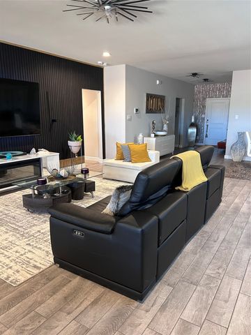 2029 Greenfield Drive, Cedar Hill, TX 75104