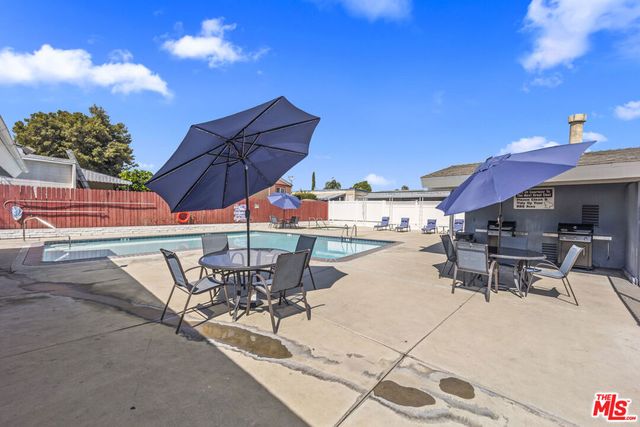 6545 Wilbur Avenue 18, Reseda, CA 91335