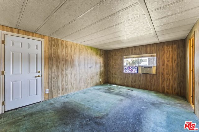 6545 Wilbur Avenue 18, Reseda, CA 91335