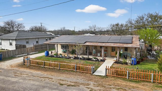 405 Coughran, Pleasanton, TX 78064