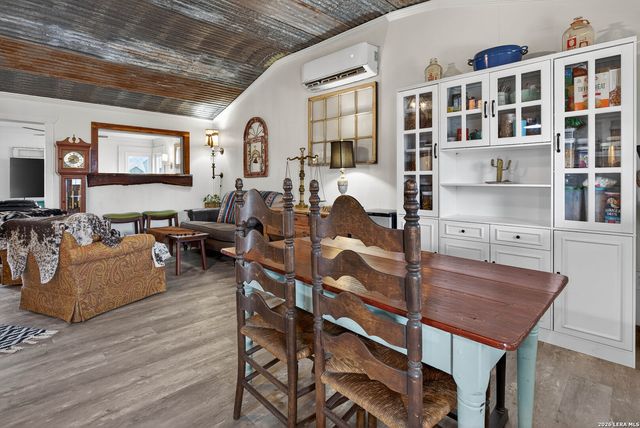 405 Coughran, Pleasanton, TX 78064