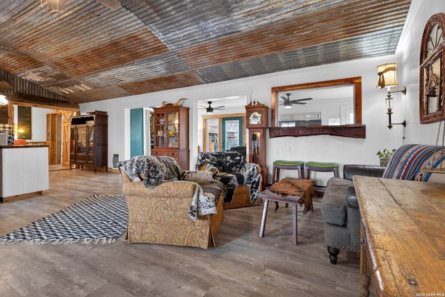 405 Coughran, Pleasanton, TX 78064