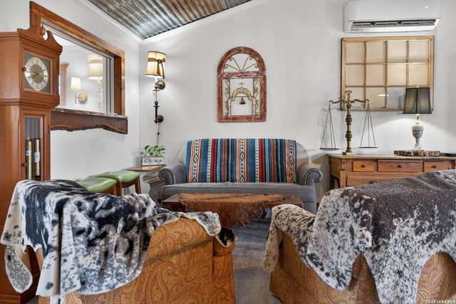 405 Coughran, Pleasanton, TX 78064