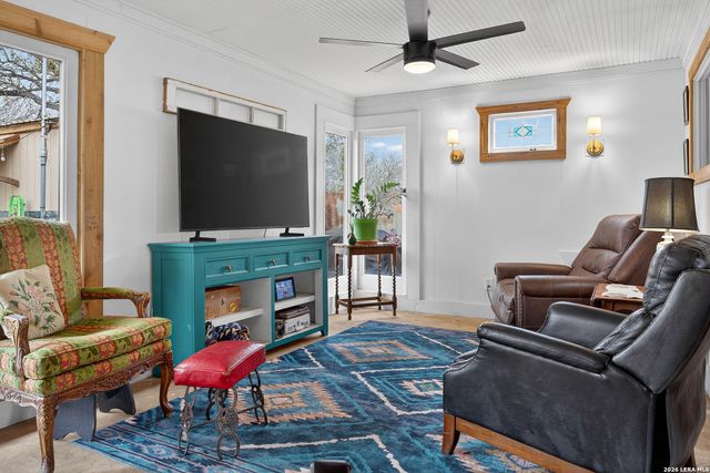 405 Coughran, Pleasanton, TX 78064