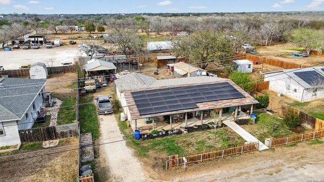 405 Coughran, Pleasanton, TX 78064