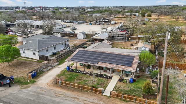 405 Coughran, Pleasanton, TX 78064