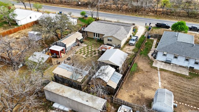 405 Coughran, Pleasanton, TX 78064