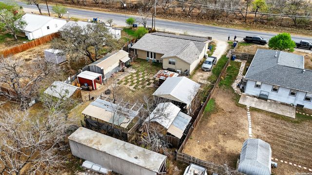 405 Coughran, Pleasanton, TX 78064